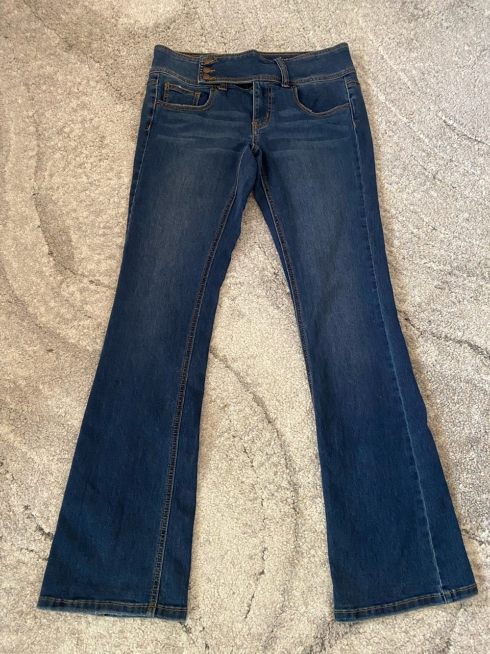 BDG Urban Outfitters Bootcut No Back Pocket Jeans Size 29